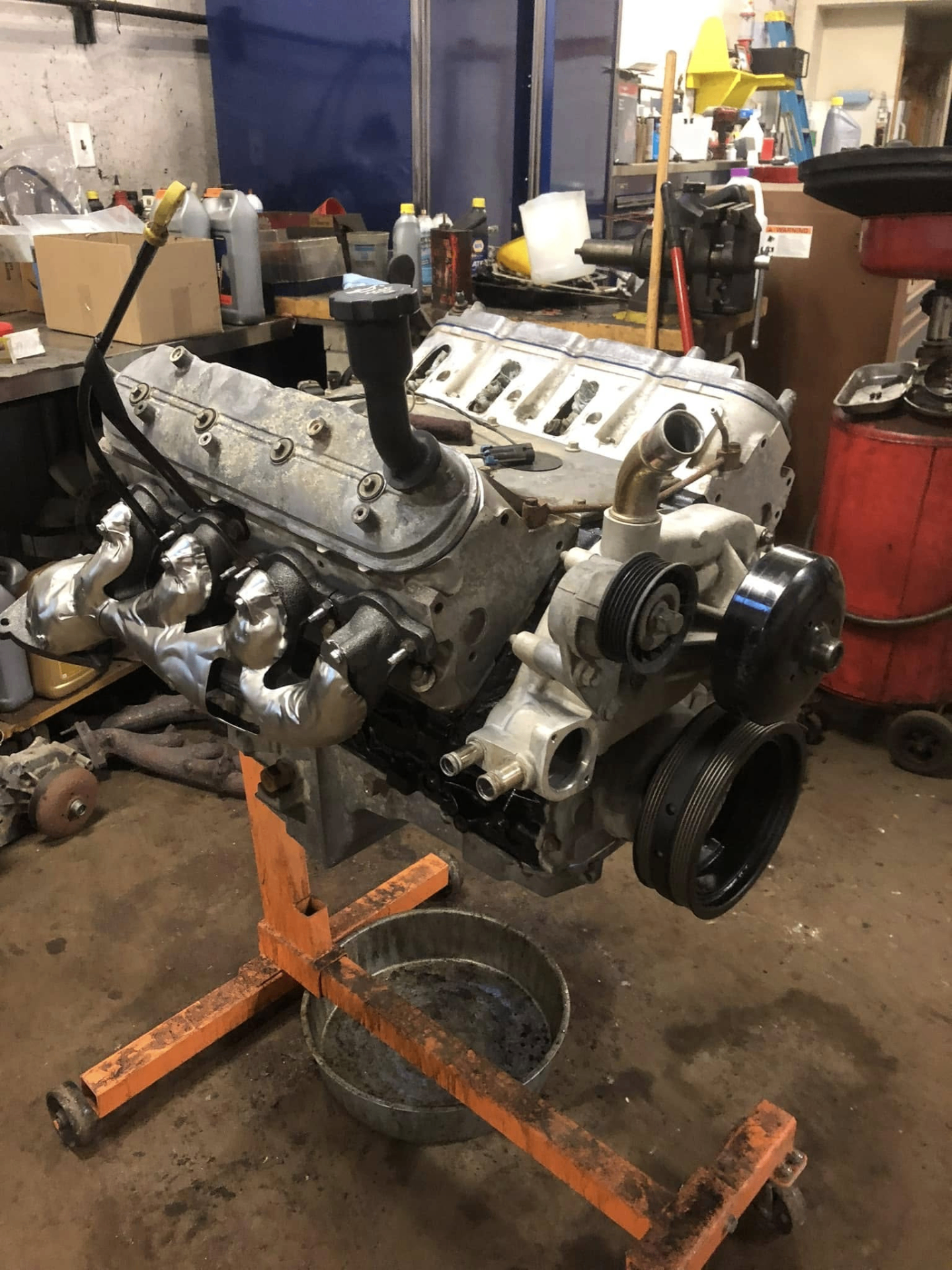 Rebuilt V8 engine on the stand, ready for install